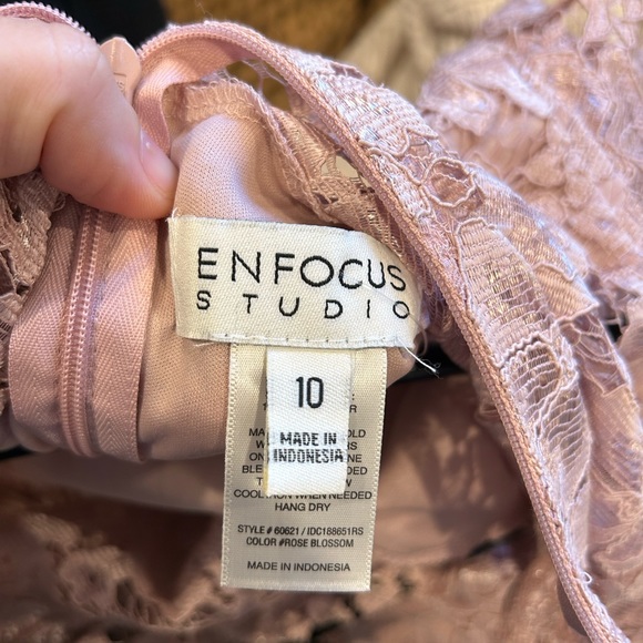 Enfocus studio Mauve Lace Cap Sleeve Midi Dress Size 10 - Picture 6 of 8